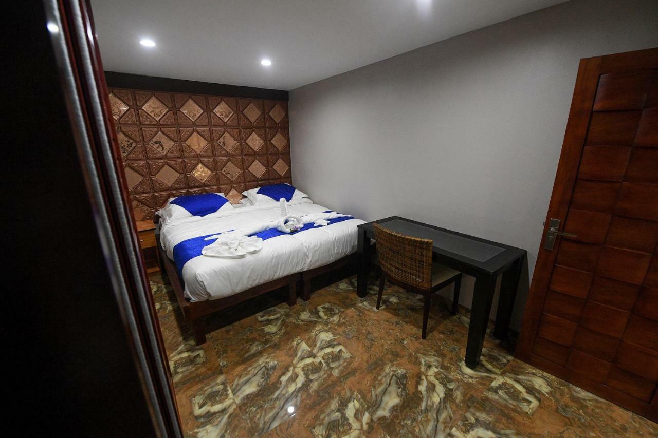 The President Hotel Нанди Экстерьер фото