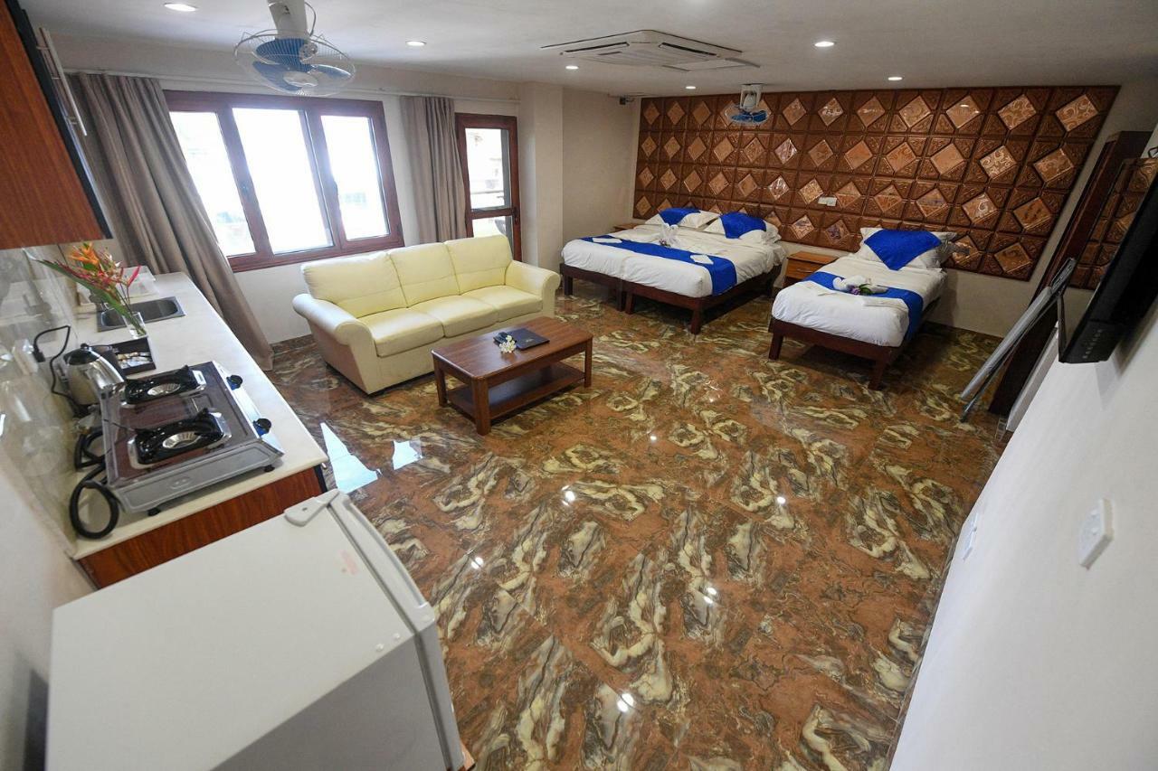 The President Hotel Нанди Экстерьер фото